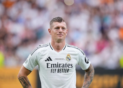 Tái xuất Bernabeu, Toni Kroos ghi bàn theo cách khó tin