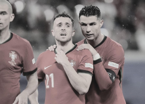 Ronaldo hủy nghỉ hè để tưởng nhớ Diogo Jota