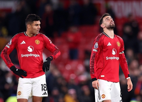 Nghiệt ngã phút cuối, MU rơi điểm trước West Ham