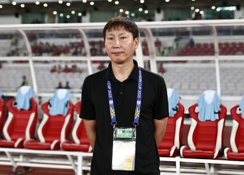 HLV Kim Sang Sik tiết lộ lời khuyên khi Việt Nam bị Thái Lan dẫn 0-2