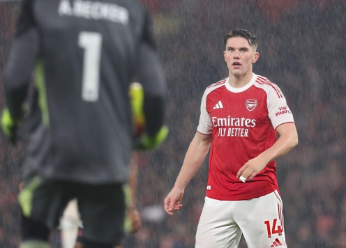 Gyokeres lập kỷ lục tệ hại, huyền thoại MU buông lời chỉ trích