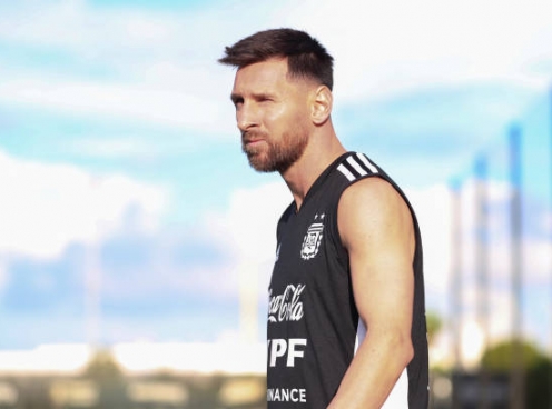Messi được ‘tôn vinh’ với danh xưng mà Ronaldo nỗ lực cả đời để ‘chạy theo’
