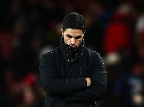 Thần đồng Arsenal ra tín hiệu, Arteta lại đau đầu