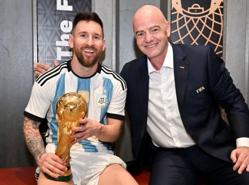 Chủ tịch FIFA muốn Messi dự World Cup