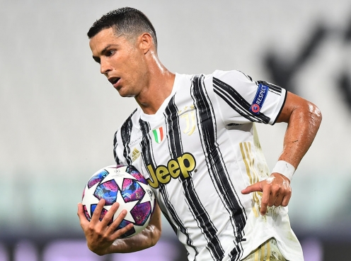 Bước ngoặt xuất hiện, rõ vụ Ronaldo cập bến 'gã khổng lồ'