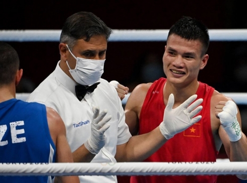 Nguyễn Văn Đương thi đấu kiên cường ở trận lịch sử tại Olympic