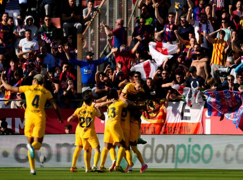 Trực tiếp Barca 2-2 Girona: Tấn công hấp dẫn