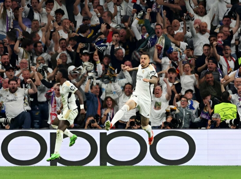 Bùng nổ bù giờ, Real Madrid giành ve vào chung kết Champions League