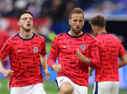 Trực tiếp Anh 0-0 Serbia: Trận đấu bắt đầu