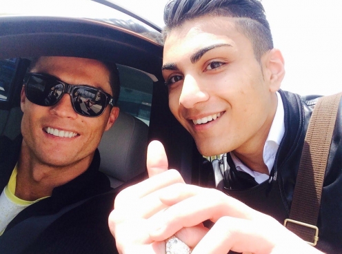 Gặp gỡ fan cuồng Cristiano Ronaldo: Bắt chước lối sống và bị nhầm lẫn với siêu sao người Bồ