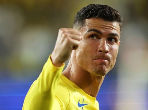 Ronaldo cảnh báo trọng tài trước trận chung kết cùng Al Nassr