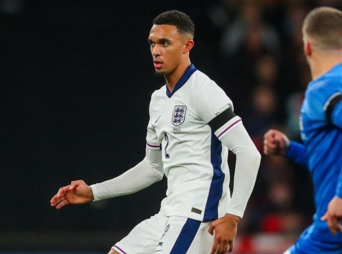 Trent Alexander-Arnold đột phá vai trò mới trận Anh đấu Phần Lan