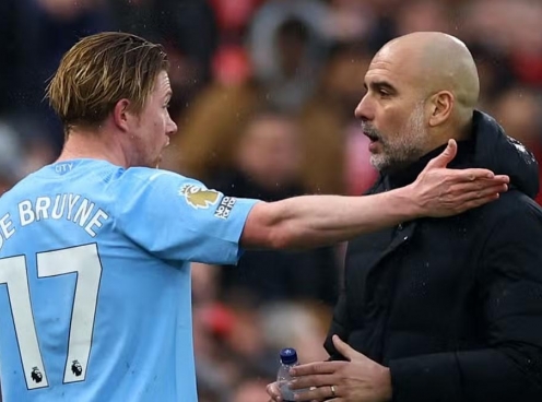 Man City lao dốc vì Pep hục hặc với De Bruyne