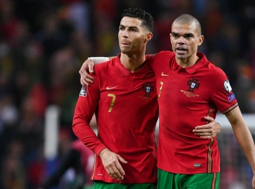 Pepe: 'Ronaldo ở cả đêm trong bệnh viện vì tôi'