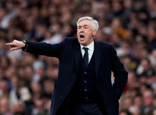 Bị mắng dù chiến thắng, HLV Ancelotti thẳng thừng đáp trả CĐV Real Madrid