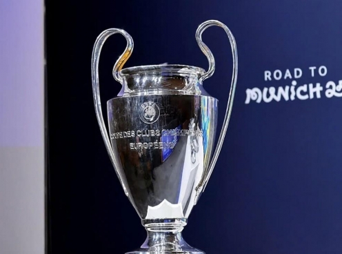 Siêu máy tính chọn vô địch Champions League sau khi Liverpool bị loại