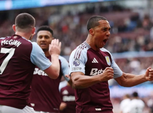 Đánh bại Fulham, Aston Villa làm nóng cuộc đua dự Champions League