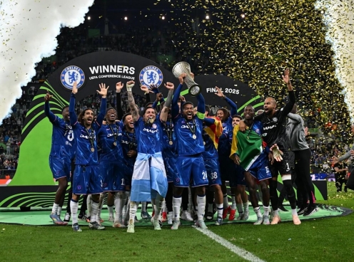 Chelsea vô địch, Premier League lập kỷ lục 'trăm năm có một'