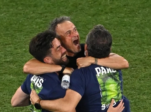 HLV Luis Enrique khiến cả châu Âu ngỡ ngàng