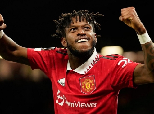 Ông lớn ra tay, Fred chuẩn bị tái xuất Premier League