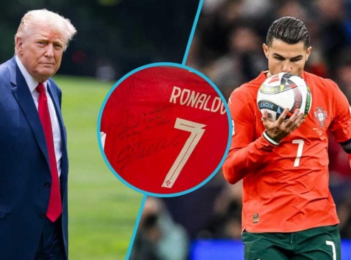 Ronaldo tặng áo, gửi lời nhắn bất ngờ cho Tổng thống Donald Trump