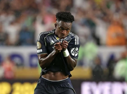 Vinicius rực sáng, Real Madrid hạ Salzburg thẳng tiến vòng 1/8 Club World Cup