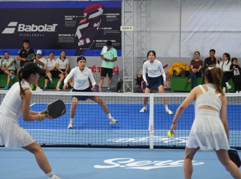 Pickleball và tranh cãi 'đánh dở thì hét nhỏ thôi' gây bão mạng