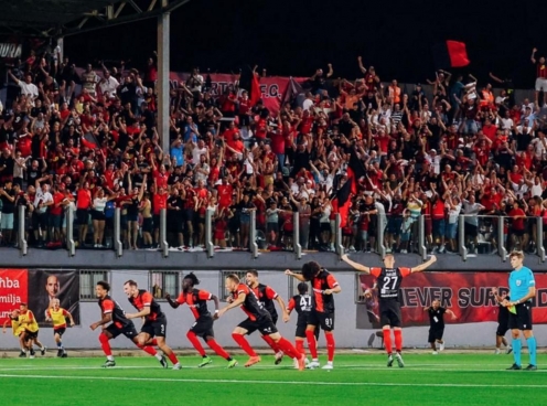 Đội bóng tí hon làm nên lịch sử tại Champions League
