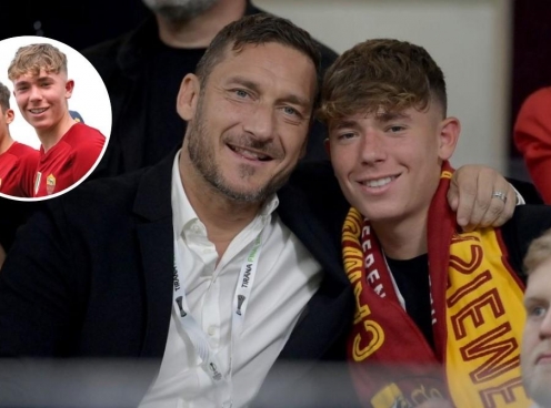 Con trai Totti giải nghệ ở tuổi 19... vì bố