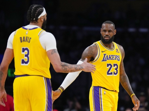 Siêu sao bóng rổ LeBron James đưa Lakers vào NBA Playoffs 2024