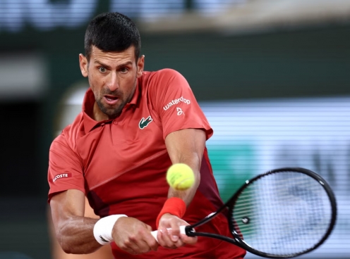Djokovic thẳng tiến vào vòng 3 Roland Garros 2024