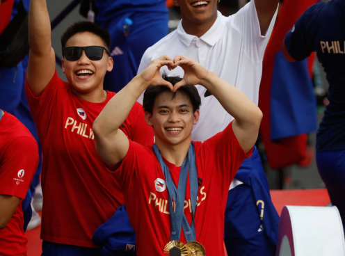 Philippines tổ chức lễ diễu hành cho HCV Olympic Carlos Yulo