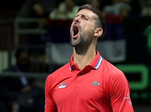 Huyền thoai quần vợt so sánh Novak Djokovic và Carlos Alcaraz