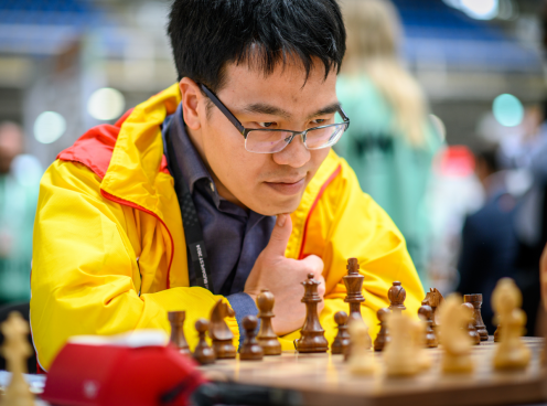 Lê Quang Liêm đại chiến Magnus Carlsen tại Olympiad cờ vua 2024