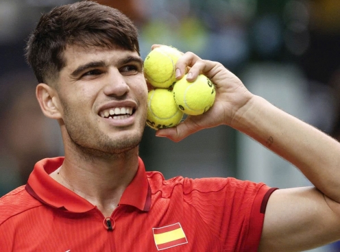 Alcaraz: 'Đấu với Nadal là một cơn ác mông'