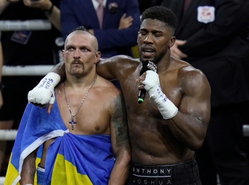 Anthony Joshua công khai ủng hộ Oleksandr Usyk