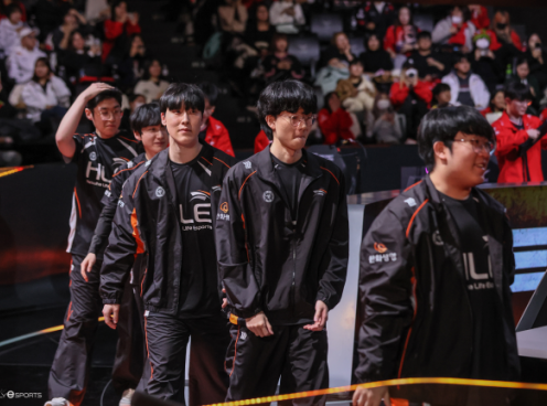 HLE đánh bại T1, tiến vào vòng 2 Play-off LCK Cup 2025