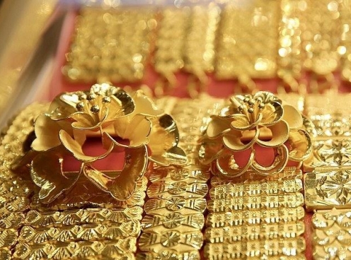 Giá vàng hôm nay tối 2/5: SJC, DOJI ít biến động
