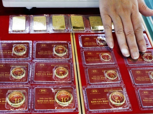 Giá vàng hôm nay sáng 2/5: Trên đà giảm sâu