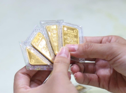 Giá vàng hôm nay sáng 12/5: Kịch bản khiến nhà đầu tư lo lắng