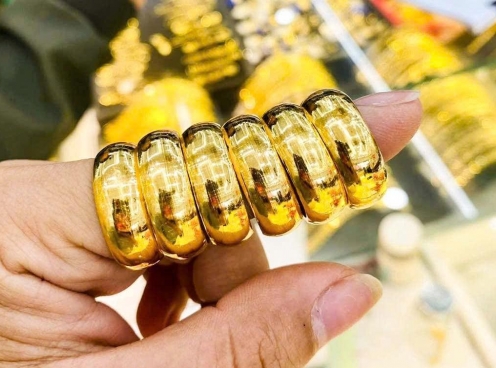 Giá vàng hôm nay chiều 13/5: SJC lấy lại đà tăng, thị trường khởi sắc