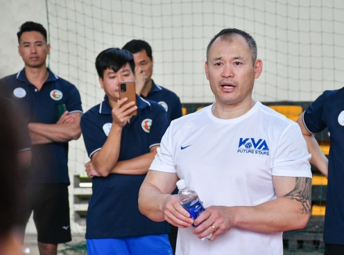 Tuyển bóng chuyền trẻ Việt Nam có chuyên gia nước ngoài hỗ trợ