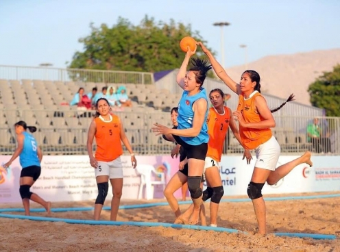 Đội tuyển bóng ném bãi biển nữ Việt Nam lập hat-trick vô địch châu Á, giành vé dự giải thế giới