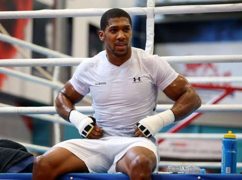 Anthony Joshua chuẩn bị trở lại võ đài