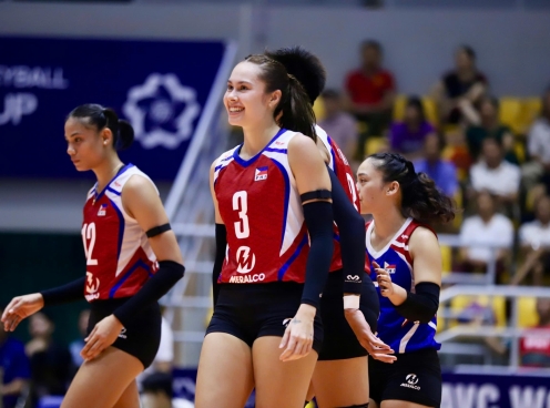 Bóng chuyền nữ Philippines có thắng lợi đầu tiên