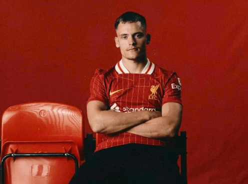 Arne Slot thuyết phục Florian Wirtz đến Liverpool như thế nào?