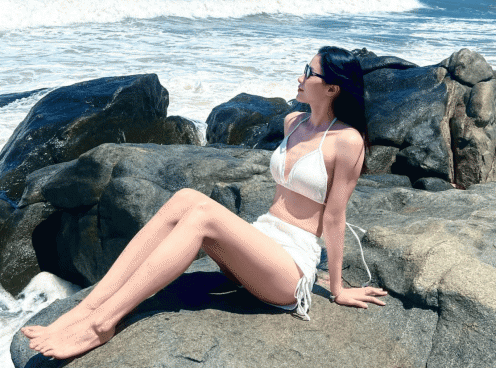 Kiều Trinh nóng bỏng với loạt ảnh bikini thả dáng cực xinh