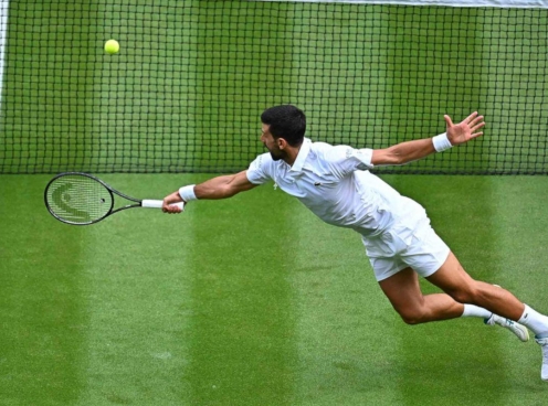 Nick Kyrgios gây bất ngờ khi nói về khả năng Novak Djokovic treo vợt