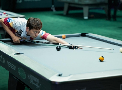 Dương Quốc Hoàng thẳng tiến vòng 32 World Pool Championship
