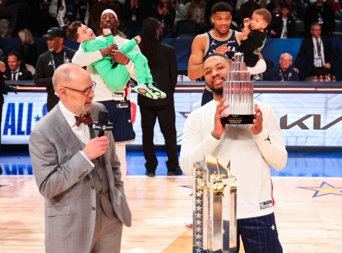 Nhận danh hiệu MVP All-Star 2024, siêu sao Damian Lillard đi vào lịch sử NBA